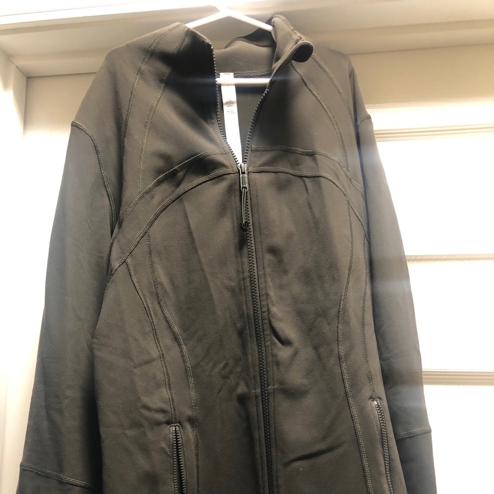 Define lululemon jacket NWOT